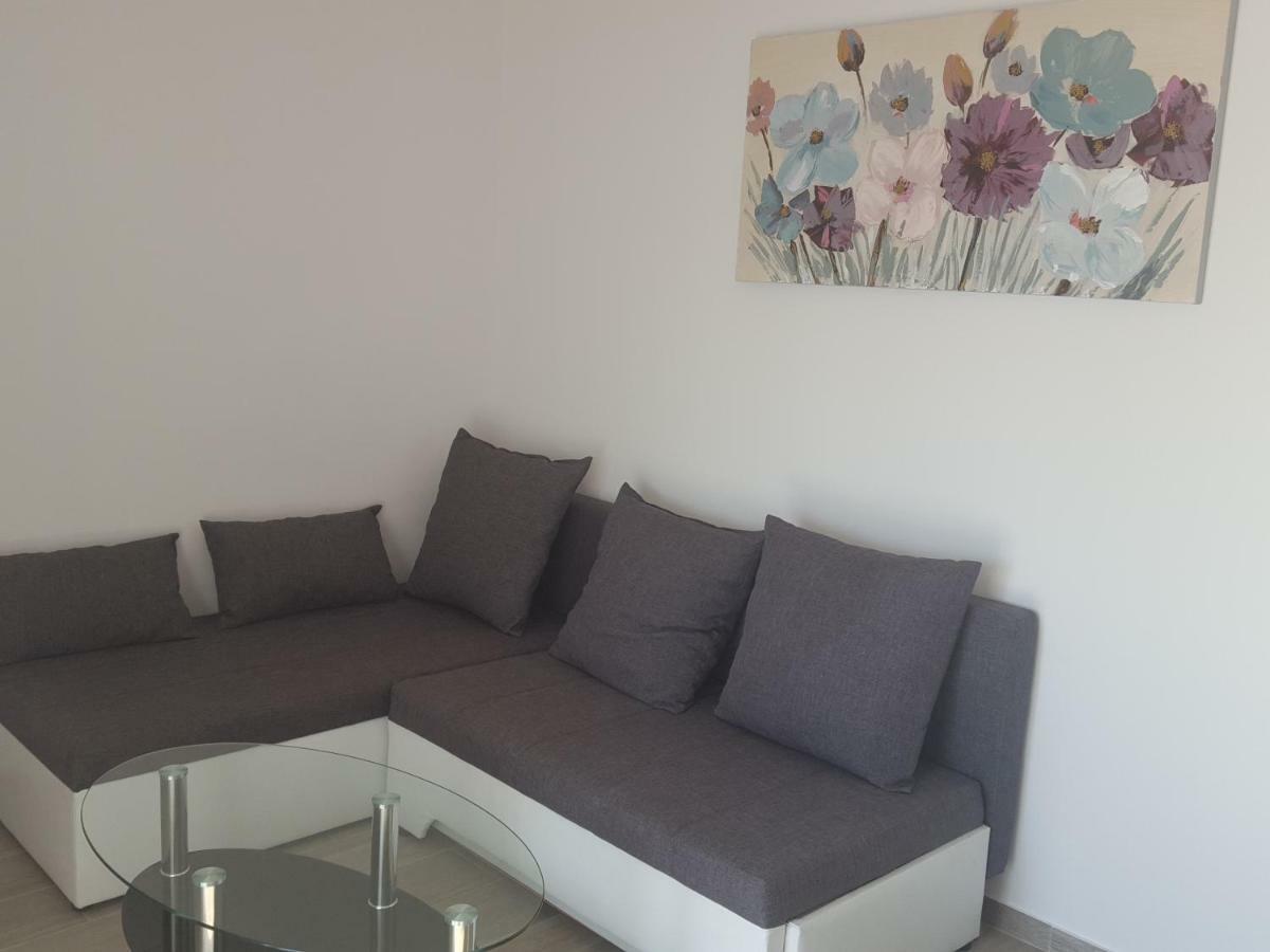 Apartmani Slavica Rab Town Buitenkant foto