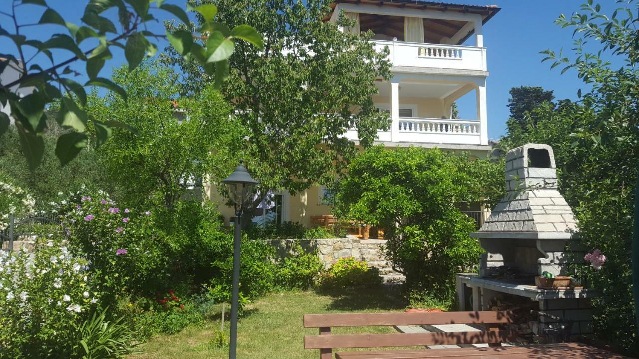 Apartmani Slavica Rab Town Buitenkant foto