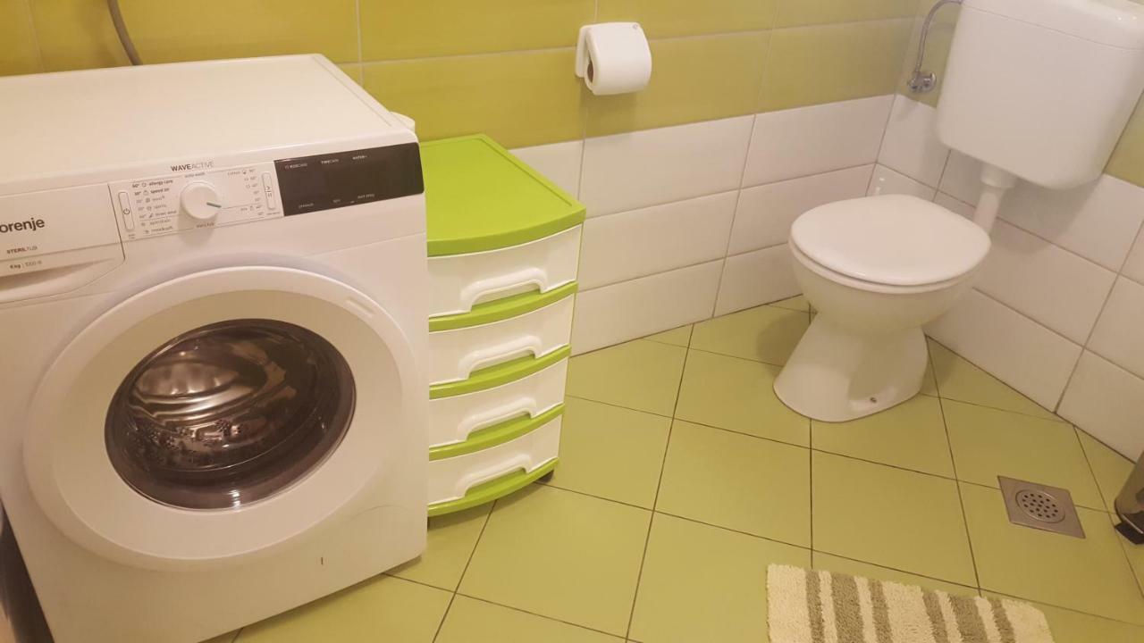 Apartmani Slavica Rab Town Buitenkant foto