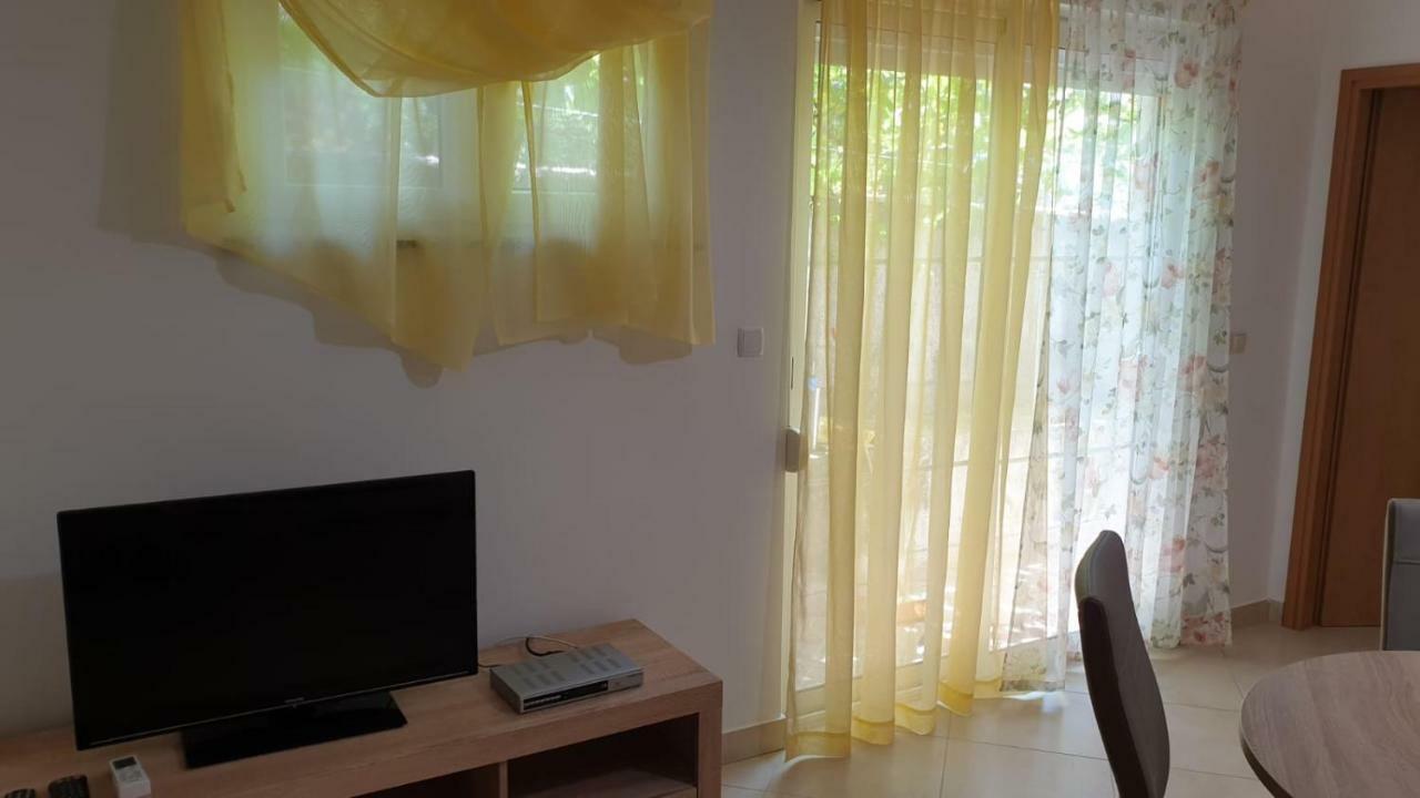 Apartmani Slavica Rab Town Buitenkant foto