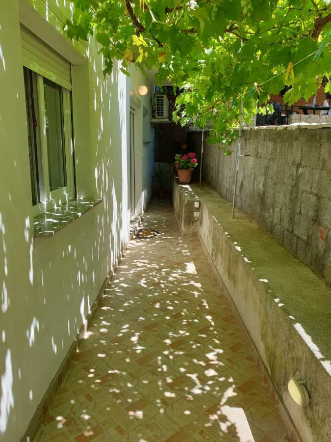 Apartmani Slavica Rab Town Buitenkant foto